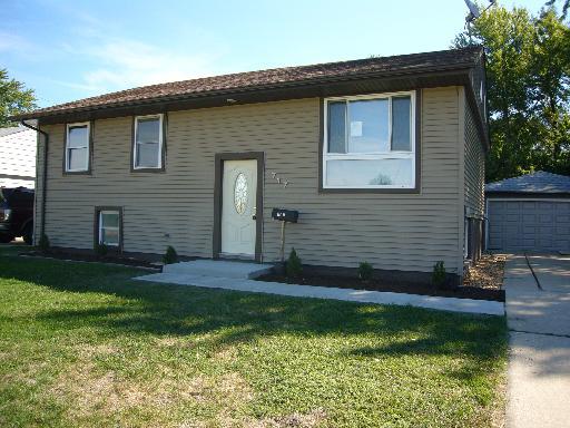 717 Rogers Rd., Romeoville, IL 60446