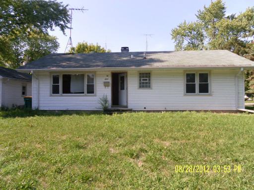 211 John St., North Aurora, IL 60542
