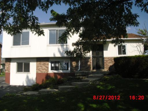 17591 Winston Dr., Country Club Hills, IL 60478