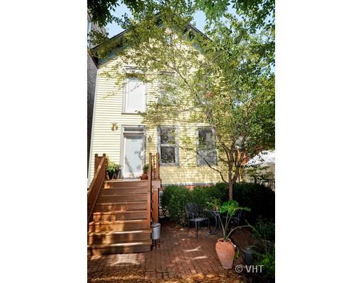 2124 W Evergreen St. #A, Chicago, IL 60622