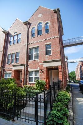 5220 S Berkeley #F, Chicago, IL 60615