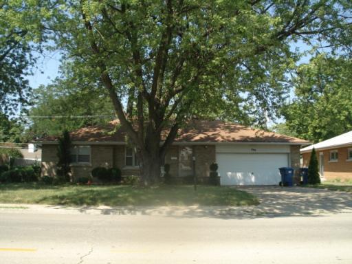 889 S Curtis Ave., Kankakee, IL 60901