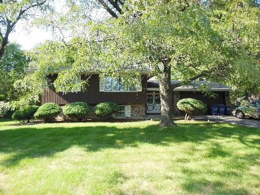 1044 86th St., Downers Grove, IL 60516