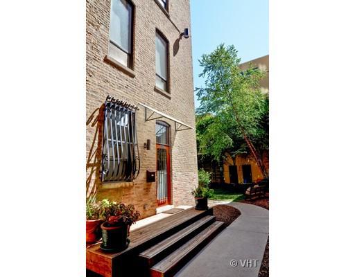 119 W Chestnut St. #5, Chicago, IL 60610