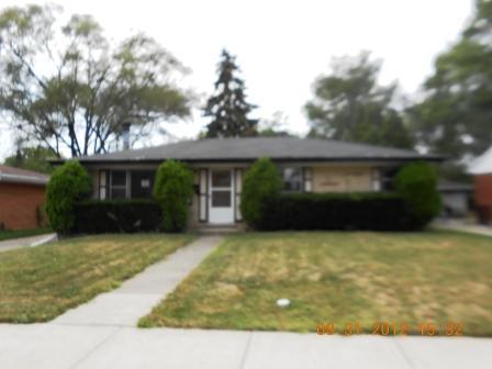 930 N Lincoln Ave., Addison, IL 60101