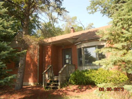 692 W Oakton St., Des Plaines, IL 60018