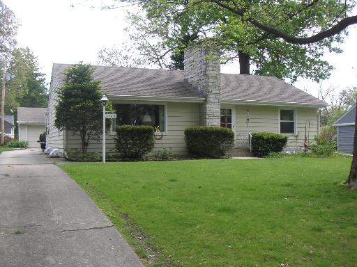 1630 Oakdale St., Rockford, IL 61108