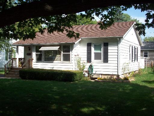 607 Austin Ave., Geneva, IL 60134