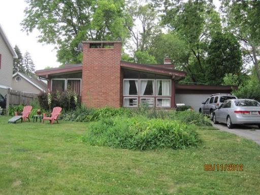 801 Leamington Ave., Wilmette, IL 60091