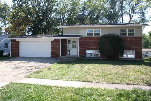 656 Briar Rd., Wauconda, IL 60084