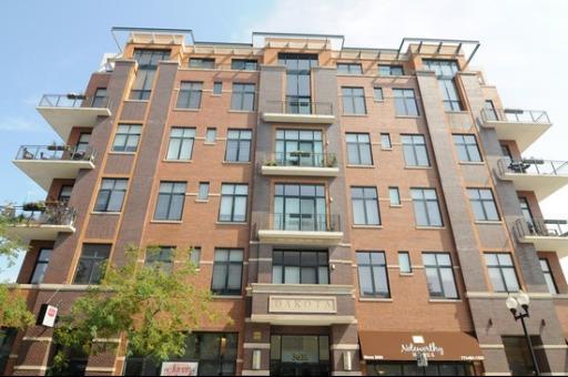 3631 N Halsted Ave. #302, Chicago, IL 60613