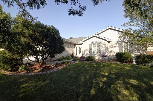 627 Michigan Dr., Romeoville, IL 60446