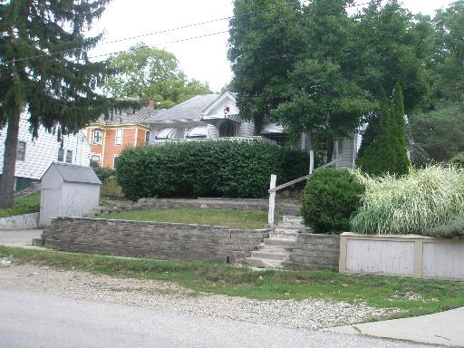 601 Lawndale Ave., Woodstock, IL 60098