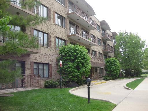 8225 Niles Center Rd. #102, Skokie, IL 60077