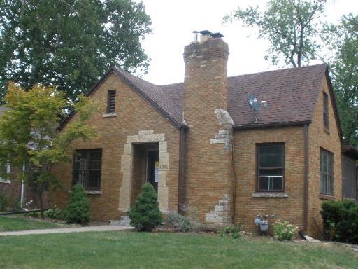 1096 S Poplar Ave., Kankakee, IL 60901
