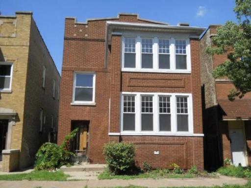 3122 N Damen Ave., Chicago, IL 60618