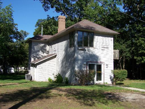 2514 Villa Ln., Mchenry, IL 60050