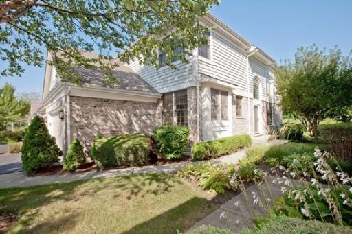 160 Fairway Dr., La Grange, IL 60525