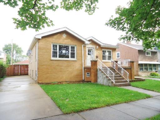 8138 W 45th St., Lyons, IL 60534