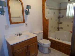 1500 Winthrop Ct., Zion, IL 60099