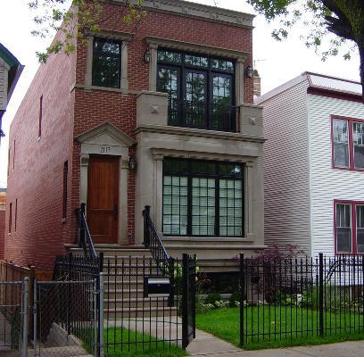 2117 W Barry Ave., Chicago, IL 60618