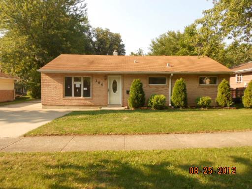 105 Blackhawk Dr., Park Forest, IL 60466