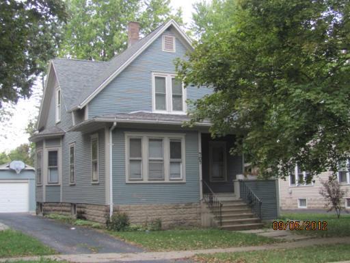 909 Lewis St., Dekalb, IL 60115