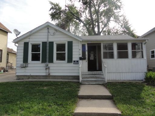 415 N Beach St., Aurora, IL 60505
