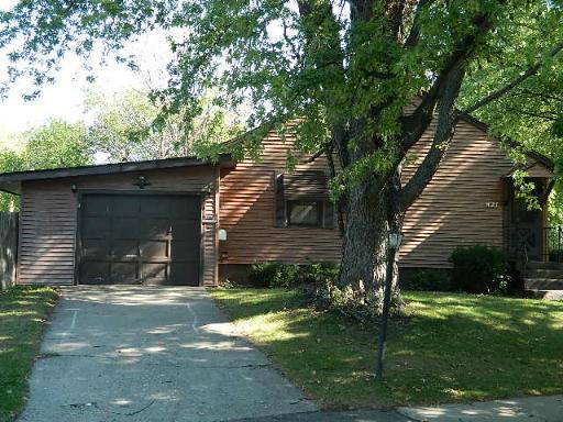 821 Oak St., Geneva, IL 60134