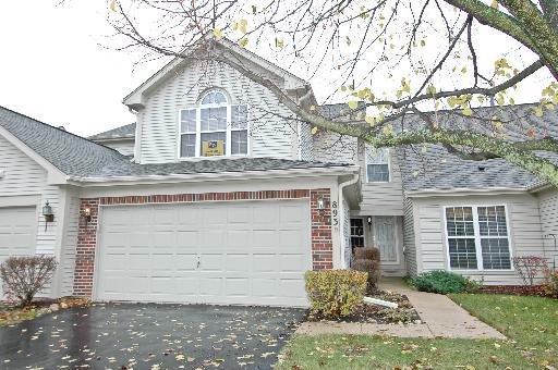 893 Wembley Ct., Elgin, IL 60120