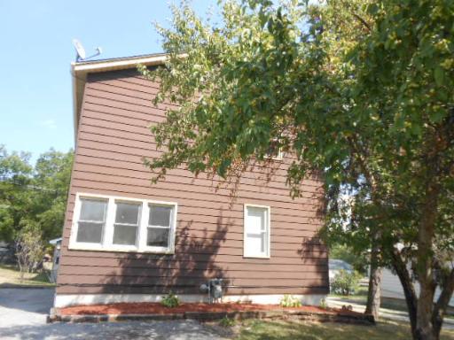 910 Hinman St., Aurora, IL 60505