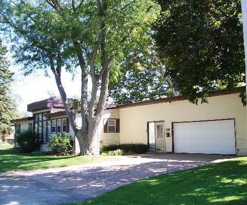 210 Glynn Rd., Plano, IL 60545