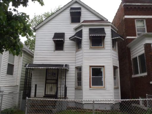 8031 S Burnham Ave., Chicago, IL 60617