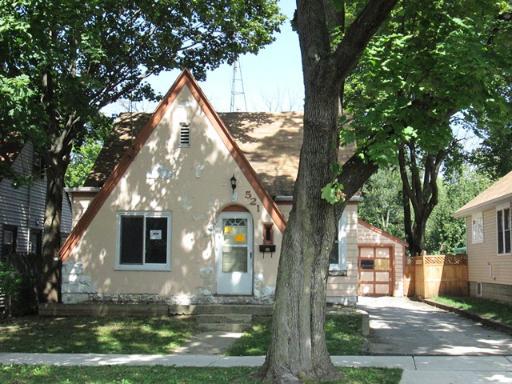 521 W Park Ave., Aurora, IL 60506