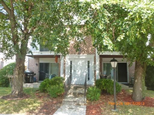 959 Golf Course Rd. #7, Crystal Lake, IL 60014
