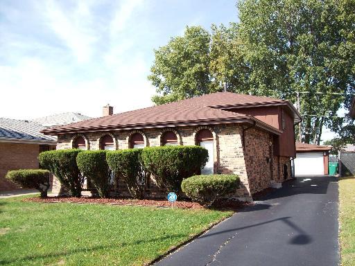 614 Saginaw Ave., Calumet City, IL 60409