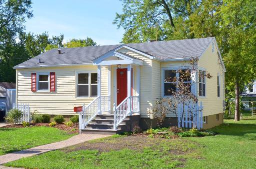 393 Douglas Ave., Crystal Lake, IL 60014