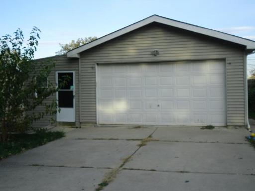 413 Hillandale St., Round Lake, IL 60073