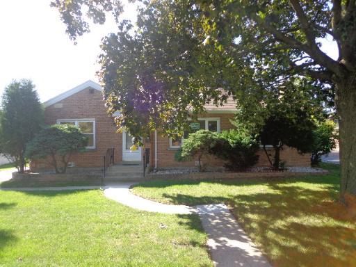 55 West Dr., Northlake, IL 60164