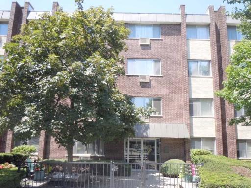 1136 Greenleaf Ave. #405, Wilmette, IL 60091