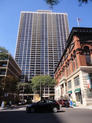 1560 N Sandburg Ter. #2907J, Chicago, IL 60610