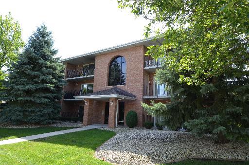 4933 E Circle Dr. #111, Crestwood, IL 60418