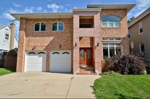 8137 Laramie Ave., Skokie, IL 60077