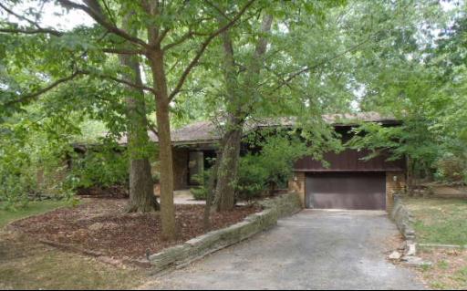 2070 Thorntree Ln., Palatine, IL 60067