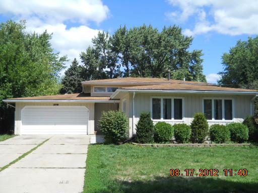 2041 Richard St., Aurora, IL 60506