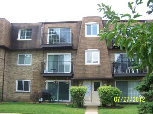 9424 Bay Colony Dr. #3E, Des Plaines, IL 60016