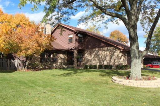 536 Tanglewood Dr., Gurnee, IL 60031