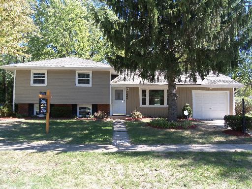 7606 Redwood St., Crystal Lake, IL 60014