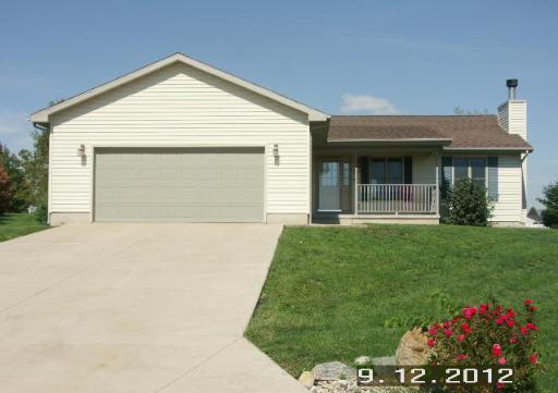 308 Woodland Ct., Utica, IL 61373