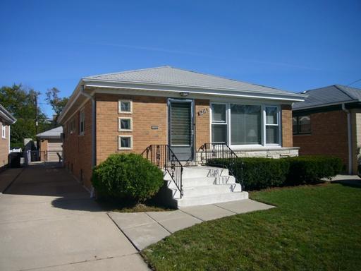6216 W Belle Plaine, Chicago, IL 60634